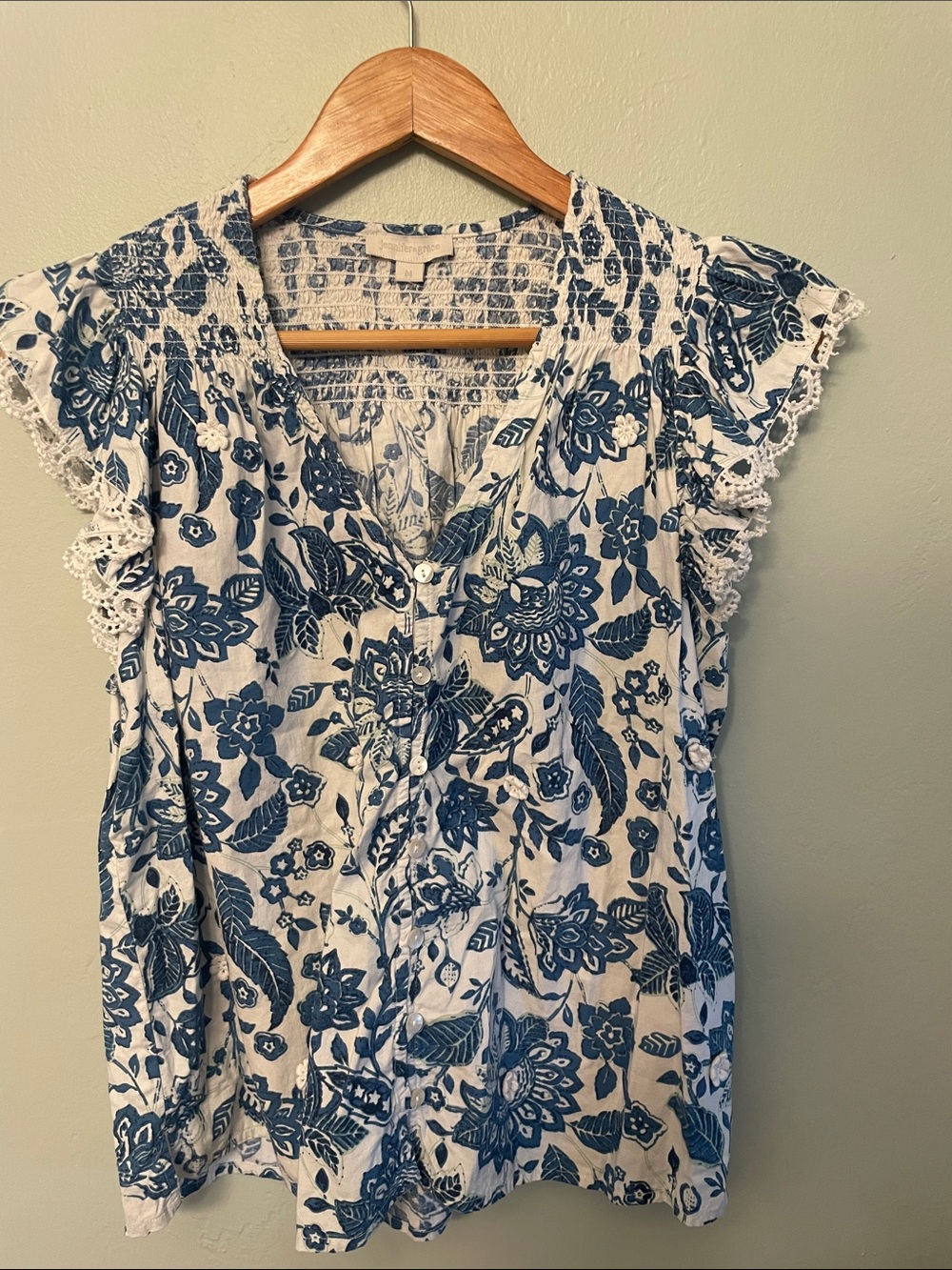 Jennifer and Grace Women's Blue Floral Button-Front Top with Lace Trim